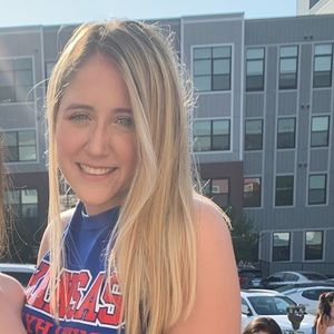 Meet your Posher, Courtney